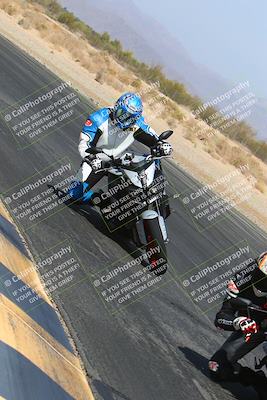 media/Apr-10-2022-SoCal Trackdays (Sun) [[f104b12566]]/Turn 7 Inside (1025am)/